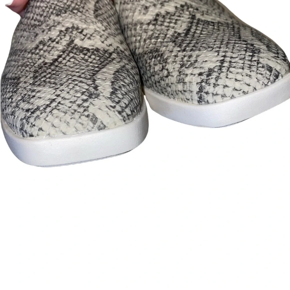 Franco Sarto NWOB Boston Snake Print Slip-On Shoe